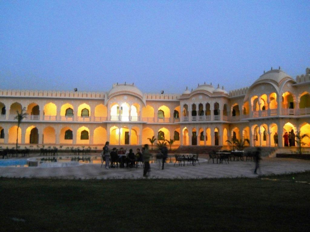 V Resorts Rajmahal Orchha Exterior foto
